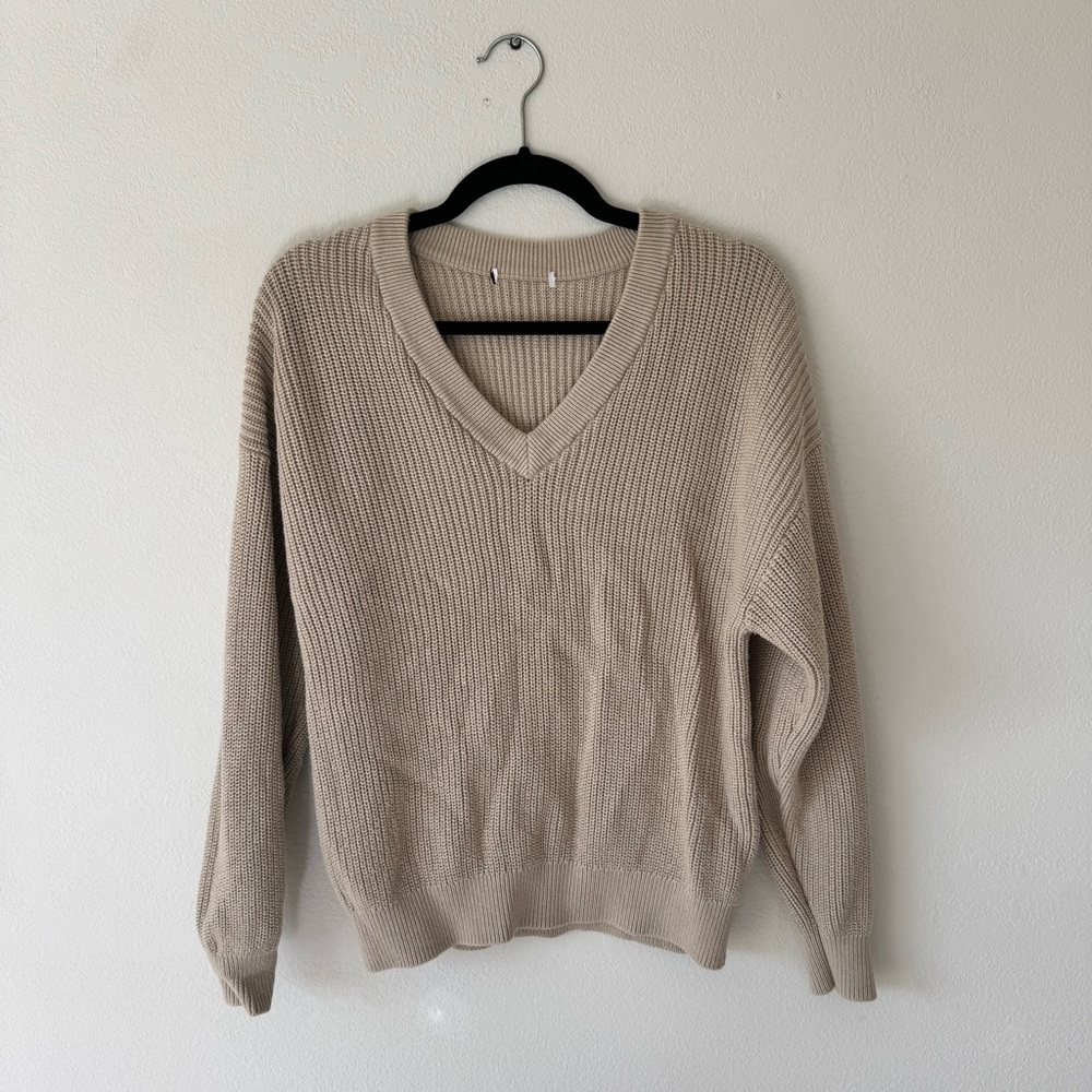 Aritzia TNA Beige Knit V-Neck Sweater